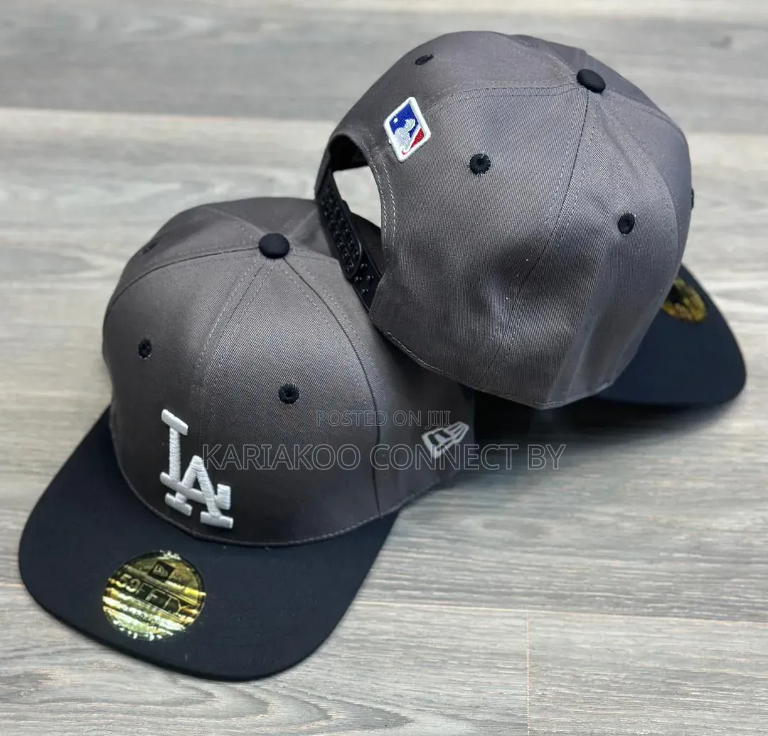 High-quality Flat-brim Snapbacks.