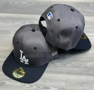 High-quality Flat-brim Snapbacks.