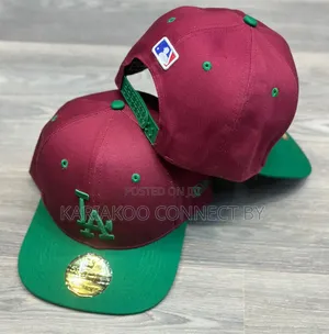 High-quality Flat-brim Snapbacks.