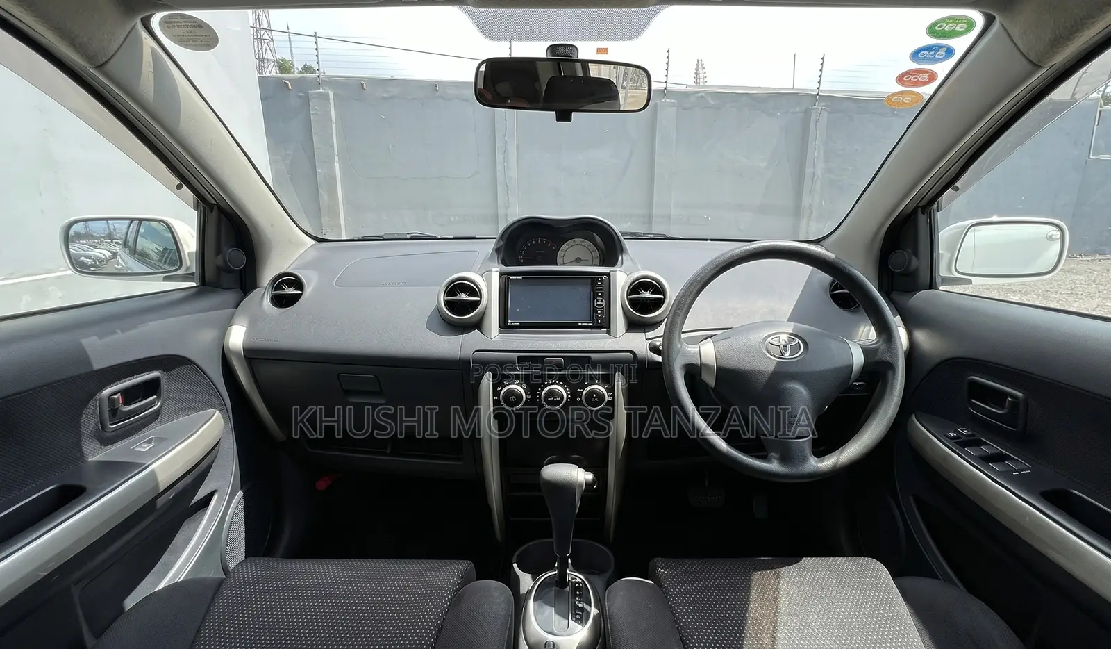 Toyota IST 2003 Off white