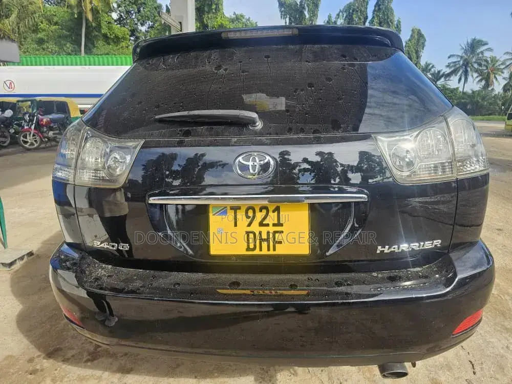 Toyota Harrier 2005 Black
