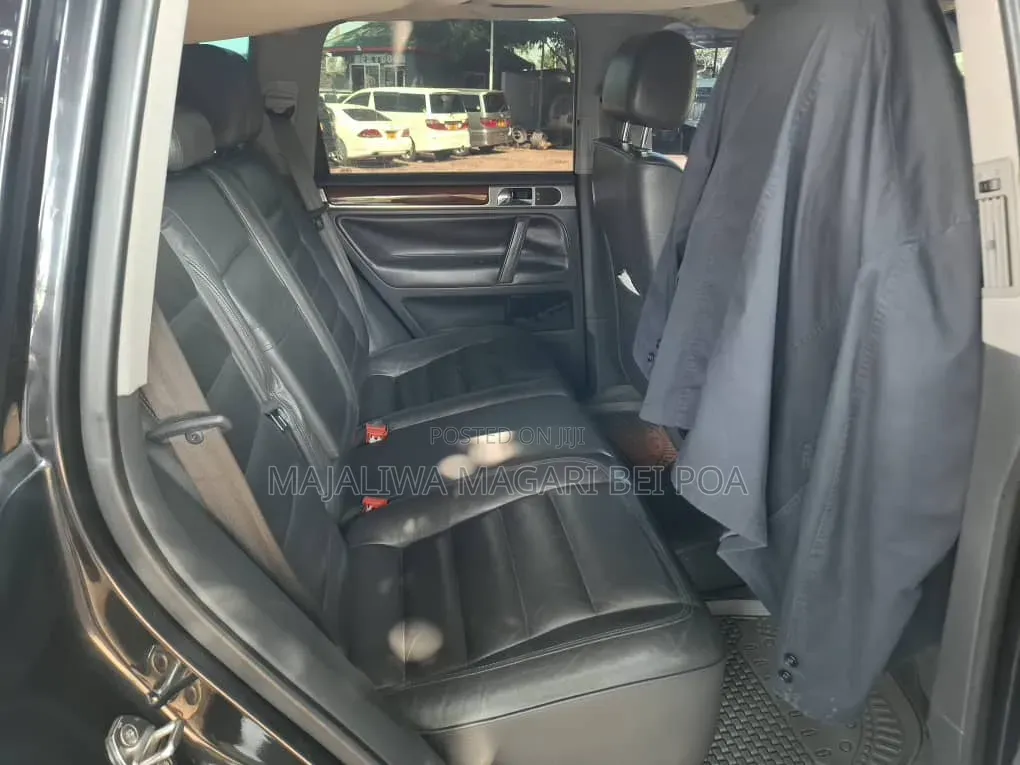 Volkswagen Touareg 2013 Black