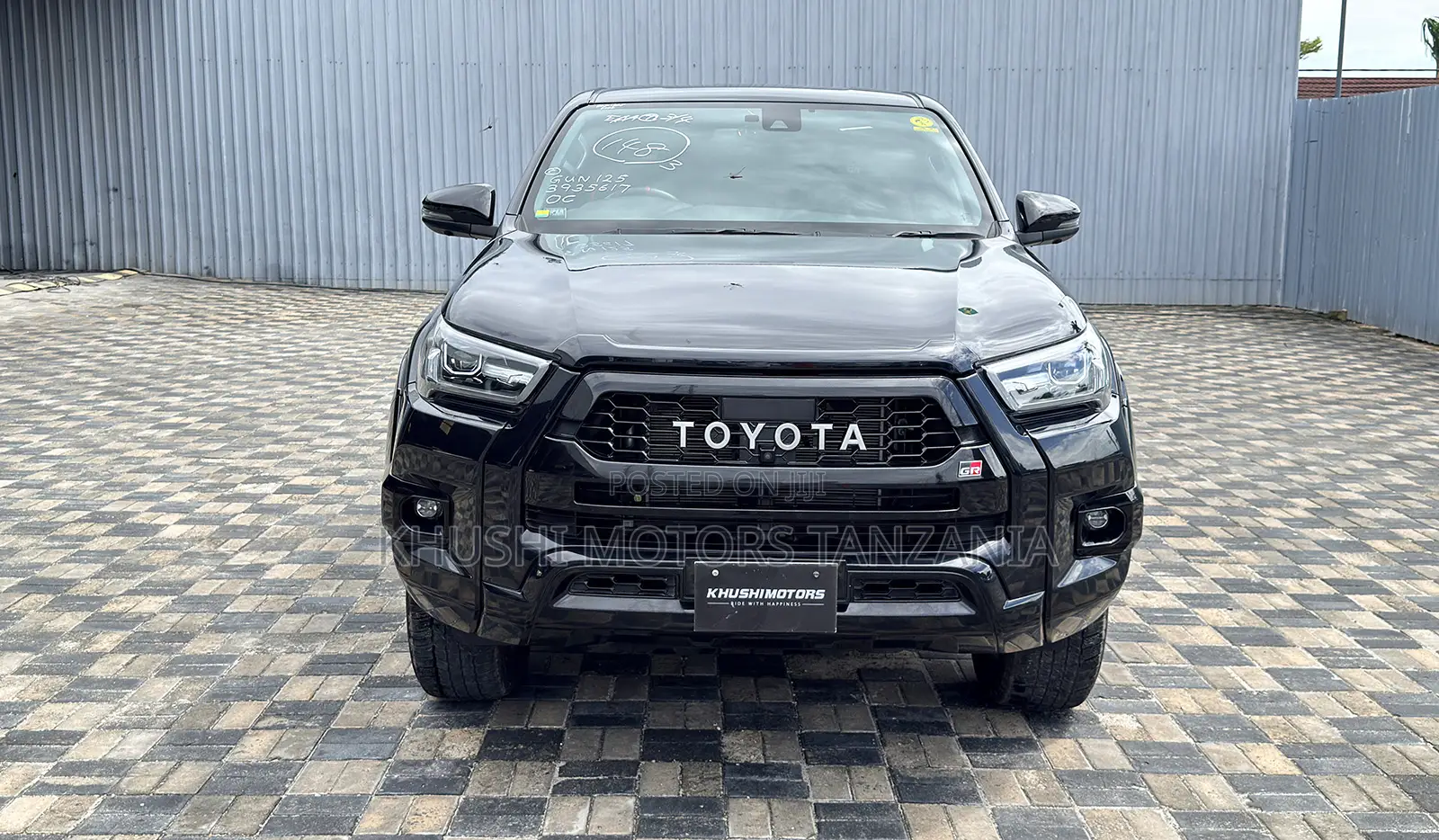 Toyota Hilux 2022 Black