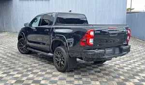 Toyota Hilux 2022 Black