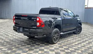 Toyota Hilux 2022 Black