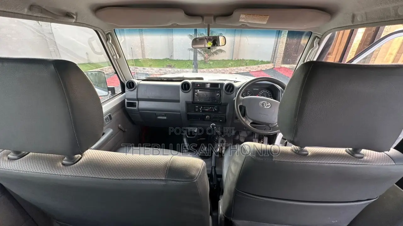 Toyota Land Cruiser 2019 White