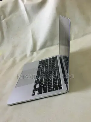 Laptop Apple MacBook Pro 2020 8GB Intel Core i5 SSD 256GB