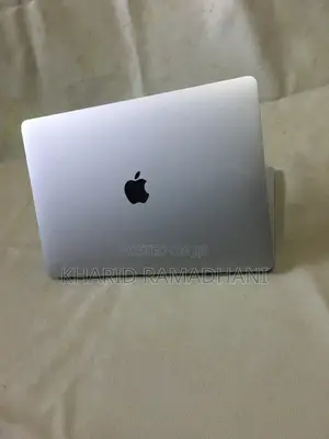 Laptop Apple MacBook Pro 2020 8GB Intel Core i5 SSD 256GB