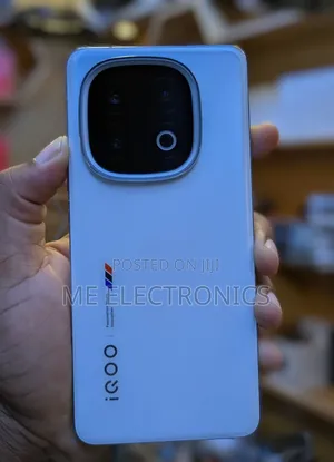 Vivo iQOO 13 256 GB White