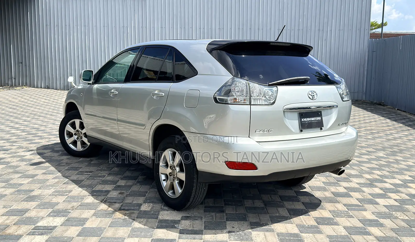 Toyota Harrier 2005 Silver