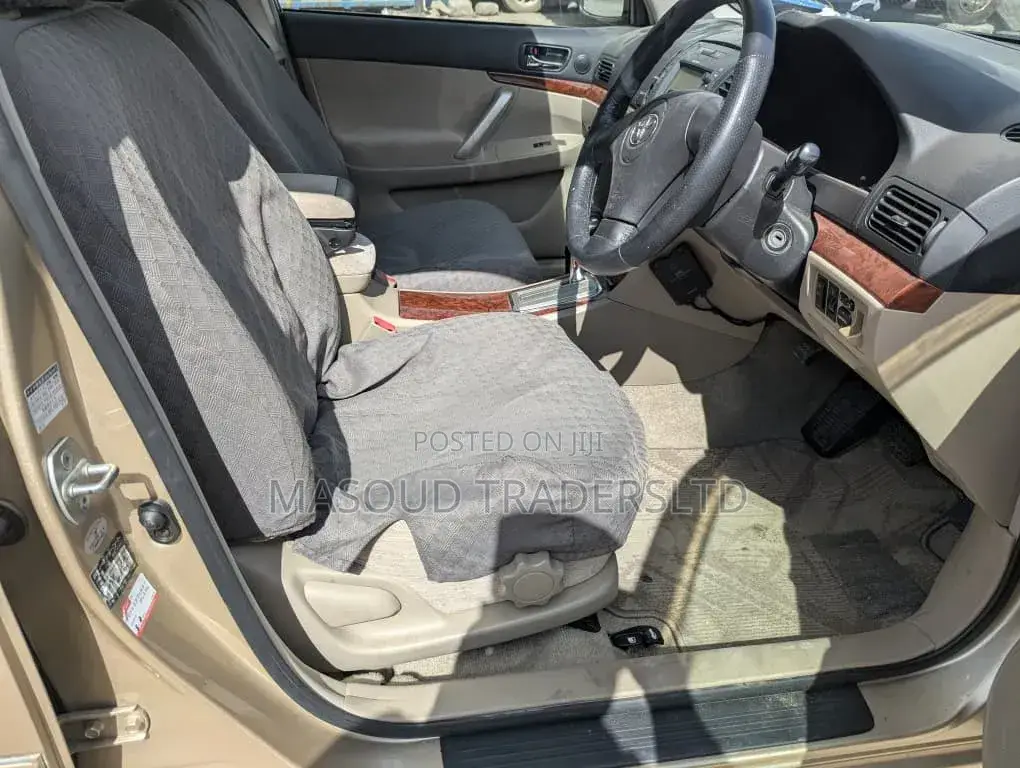 Toyota Premio 2003 Gold