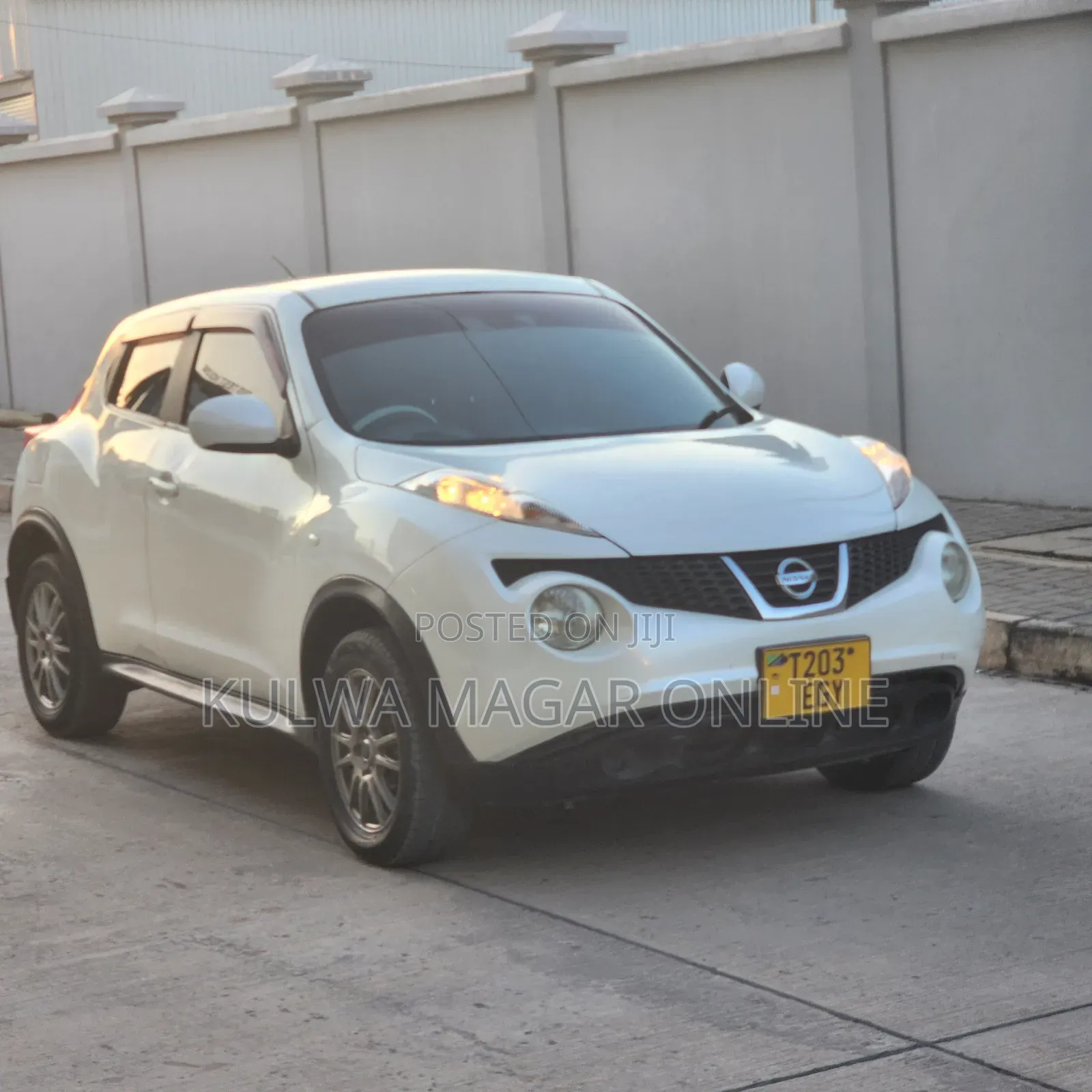 Nissan Juke 2011 White