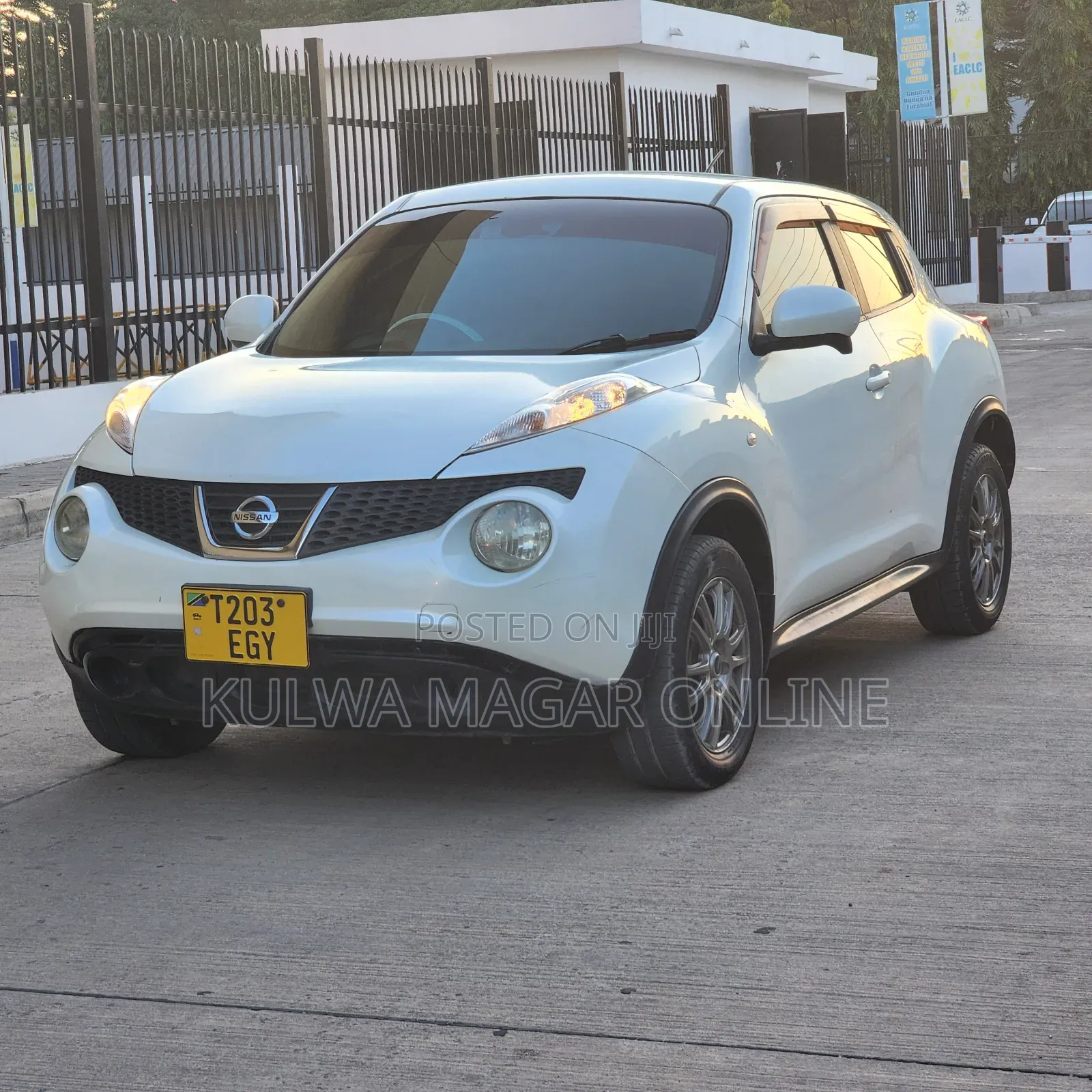 Nissan Juke 2011 White