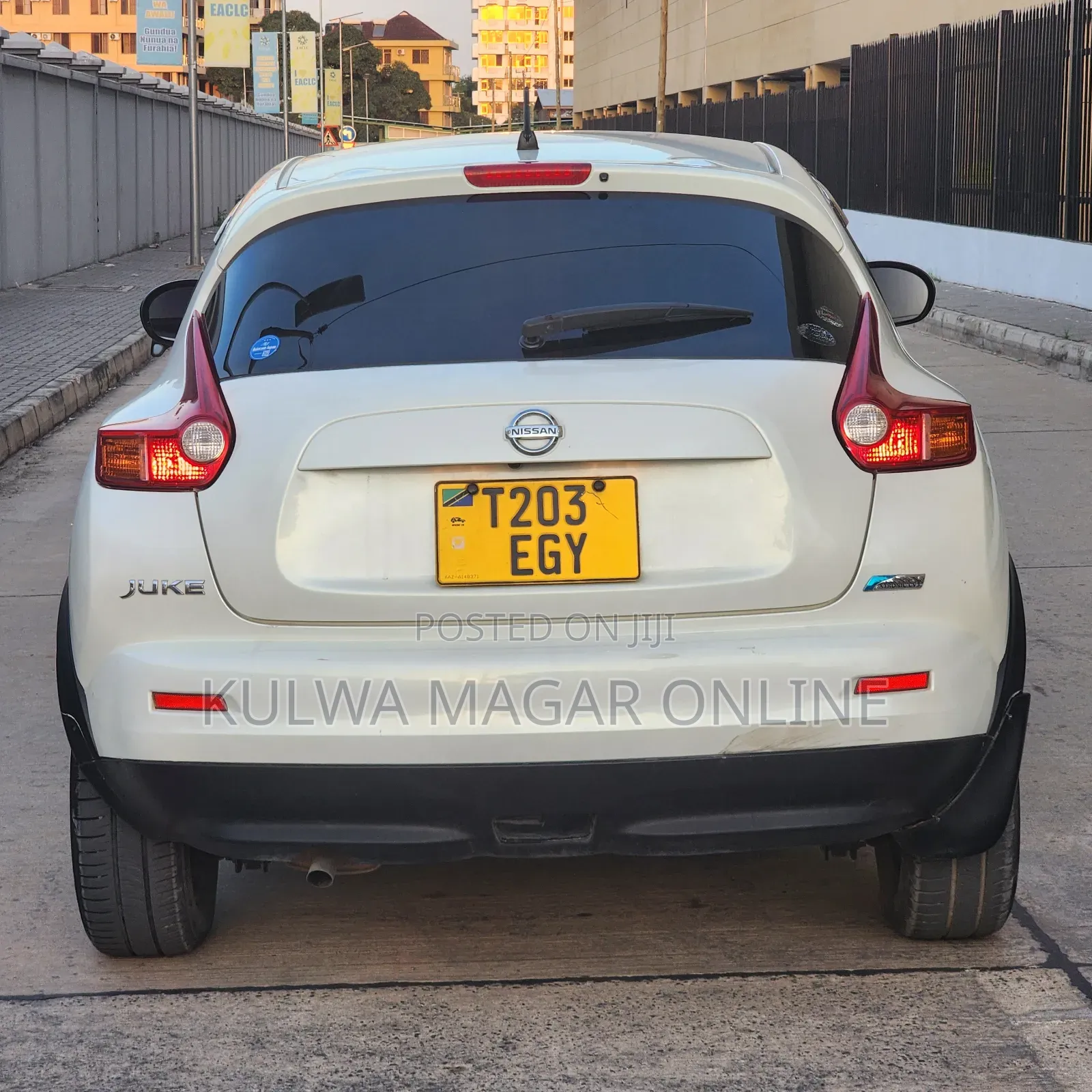 Nissan Juke 2011 White