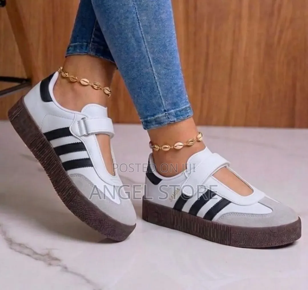 Unisex Classic Shoes