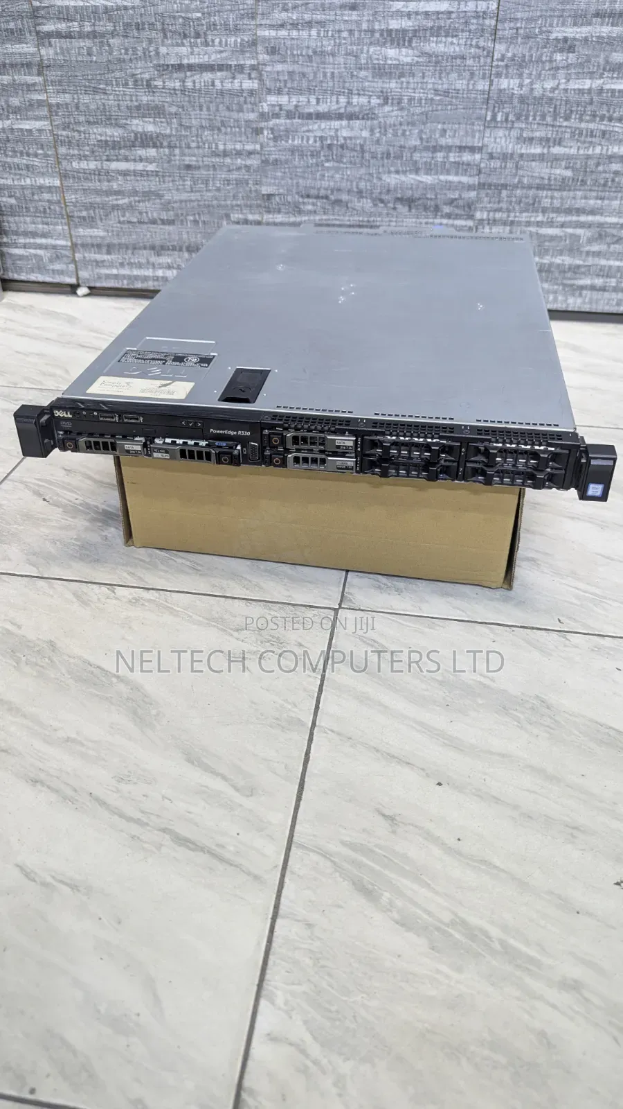 Server Dell PowerEdge R330 32GB Intel Xeon HDD+SSD 1T