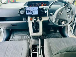 Toyota Corolla Rumion 2008 White