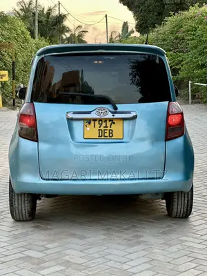 Toyota Ractis 1.5 AWD 2006 Blue