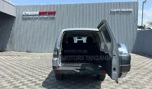 Mitsubishi Pajero 2007 Gray