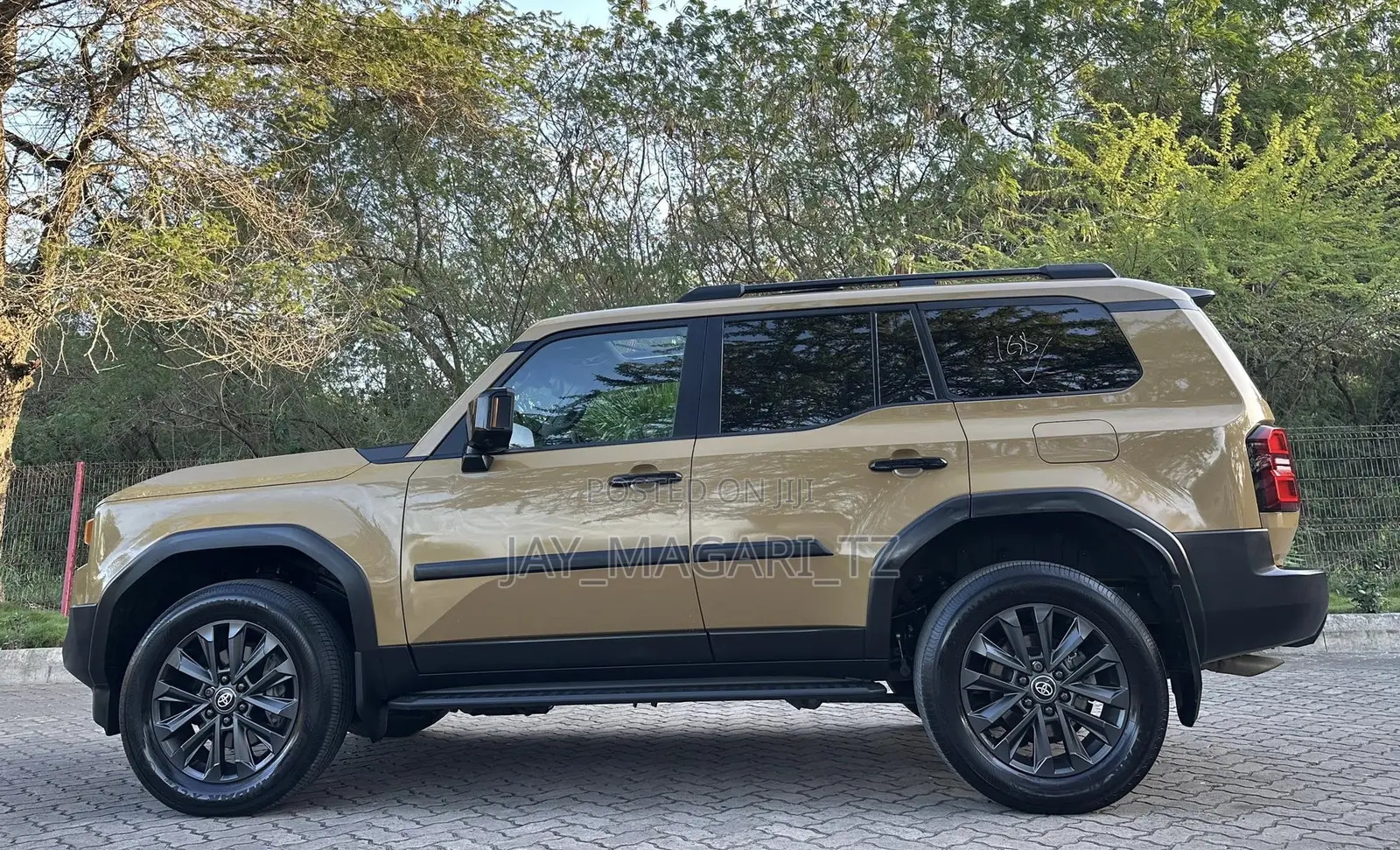 Toyota Land Cruiser Prado 2025 Ivory