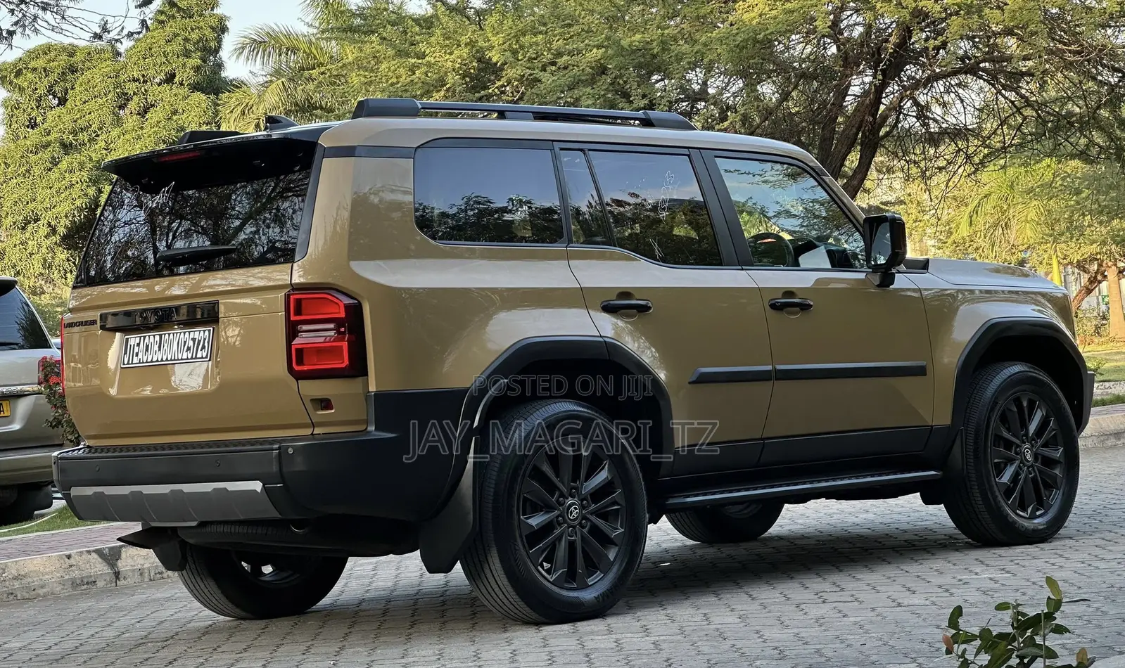 Toyota Land Cruiser Prado 2025 Ivory