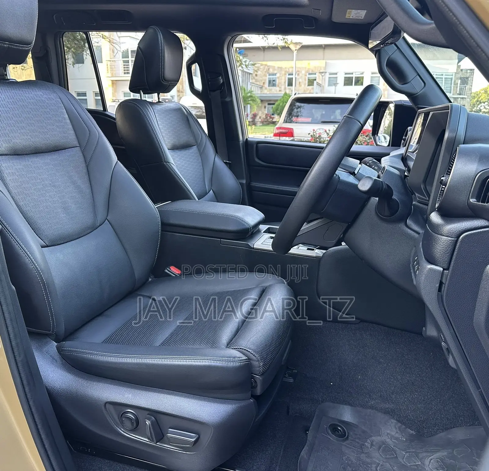 Toyota Land Cruiser Prado 2025 Ivory