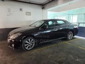 Toyota Crown 2009 Maroon