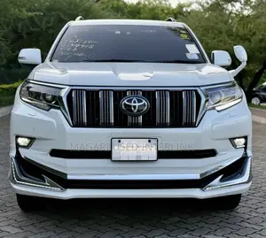 Toyota Land Cruiser Prado 2.7 2022 Pearl