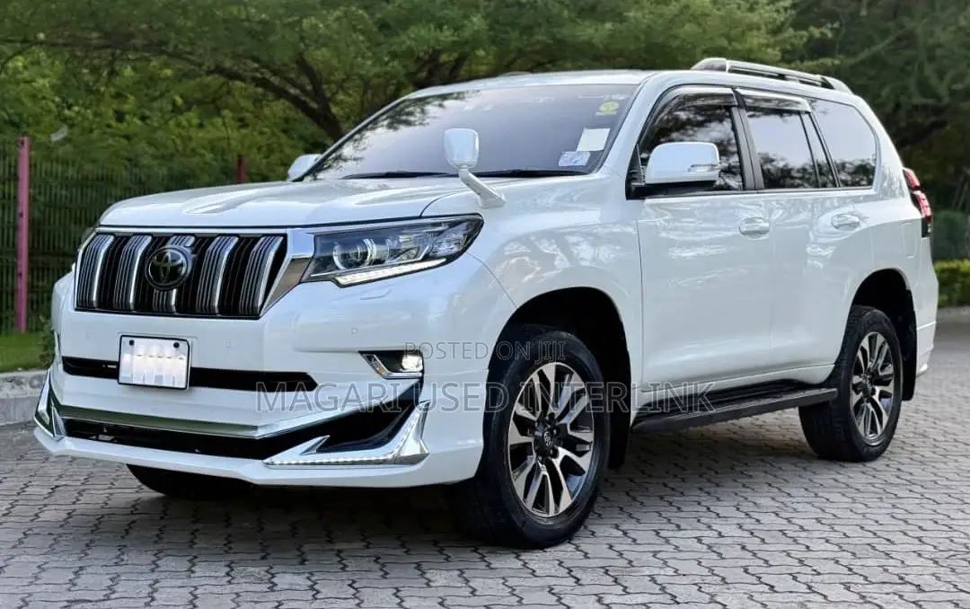 Toyota Land Cruiser Prado 2.7 2022 Pearl