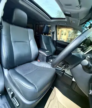Toyota Land Cruiser Prado 2.7 2022 Pearl