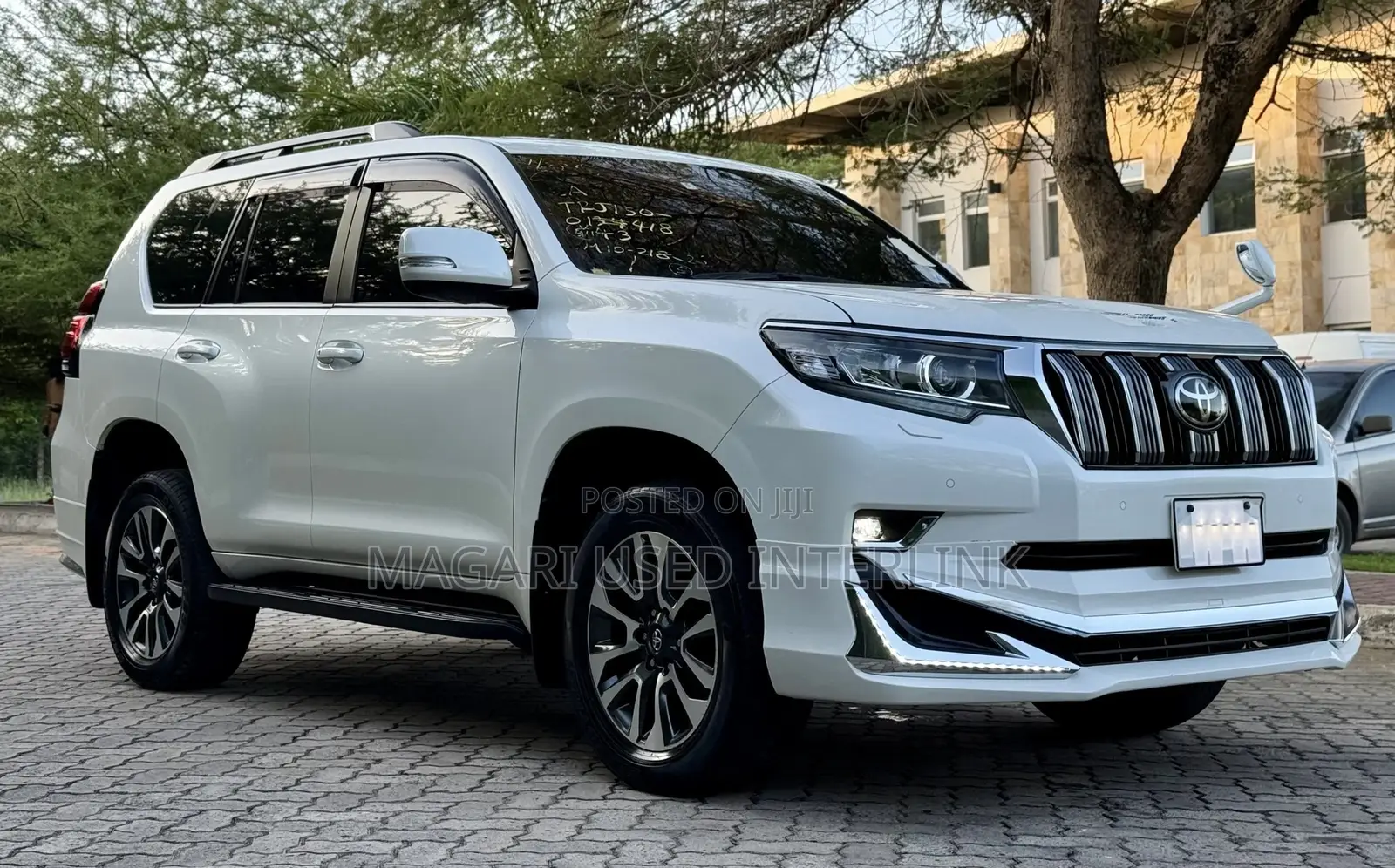 Toyota Land Cruiser Prado 2.7 2022 Pearl