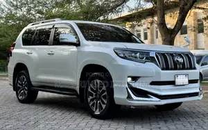 Toyota Land Cruiser Prado 2.7 2022 Pearl