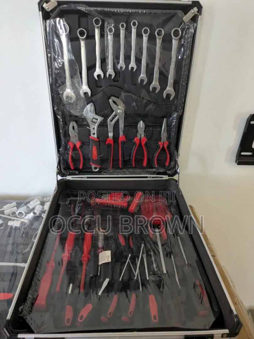 799 Items Tool Box