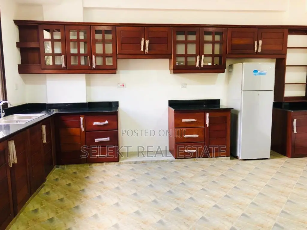 Furnished 4bdrm Duplex in Mikocheni for rent