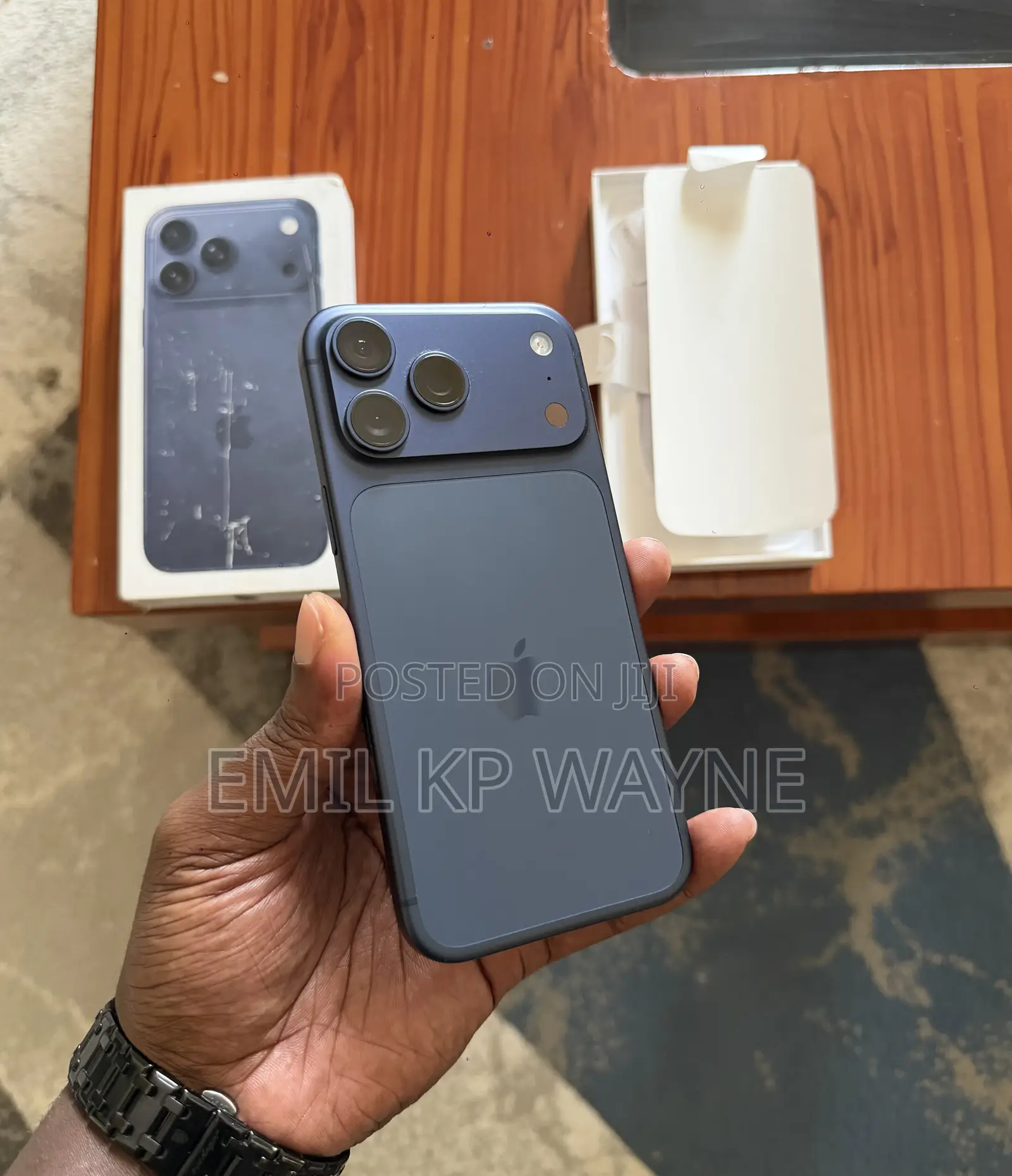 Apple iPhone 17 Pro Max 1 TB Blue