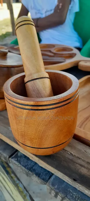 Vinu Vya Kishua (Mortal Pestle)
