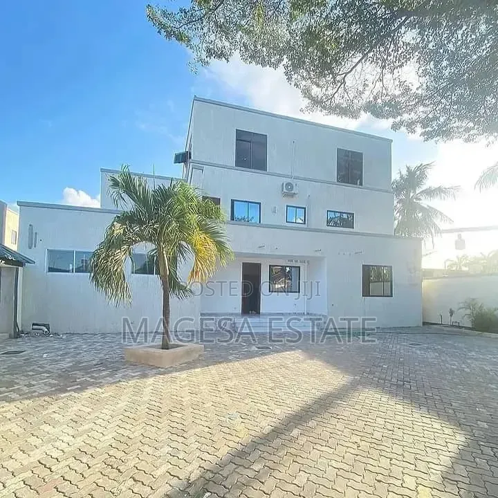 4bdrm House in Mikocheni for rent