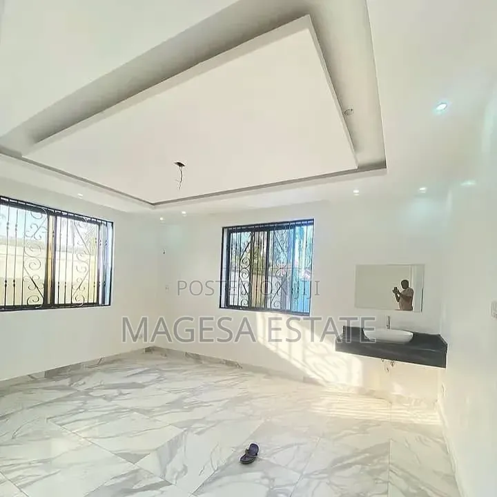 4bdrm House in Mikocheni for rent