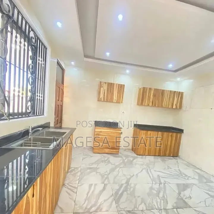 4bdrm House in Mikocheni for rent