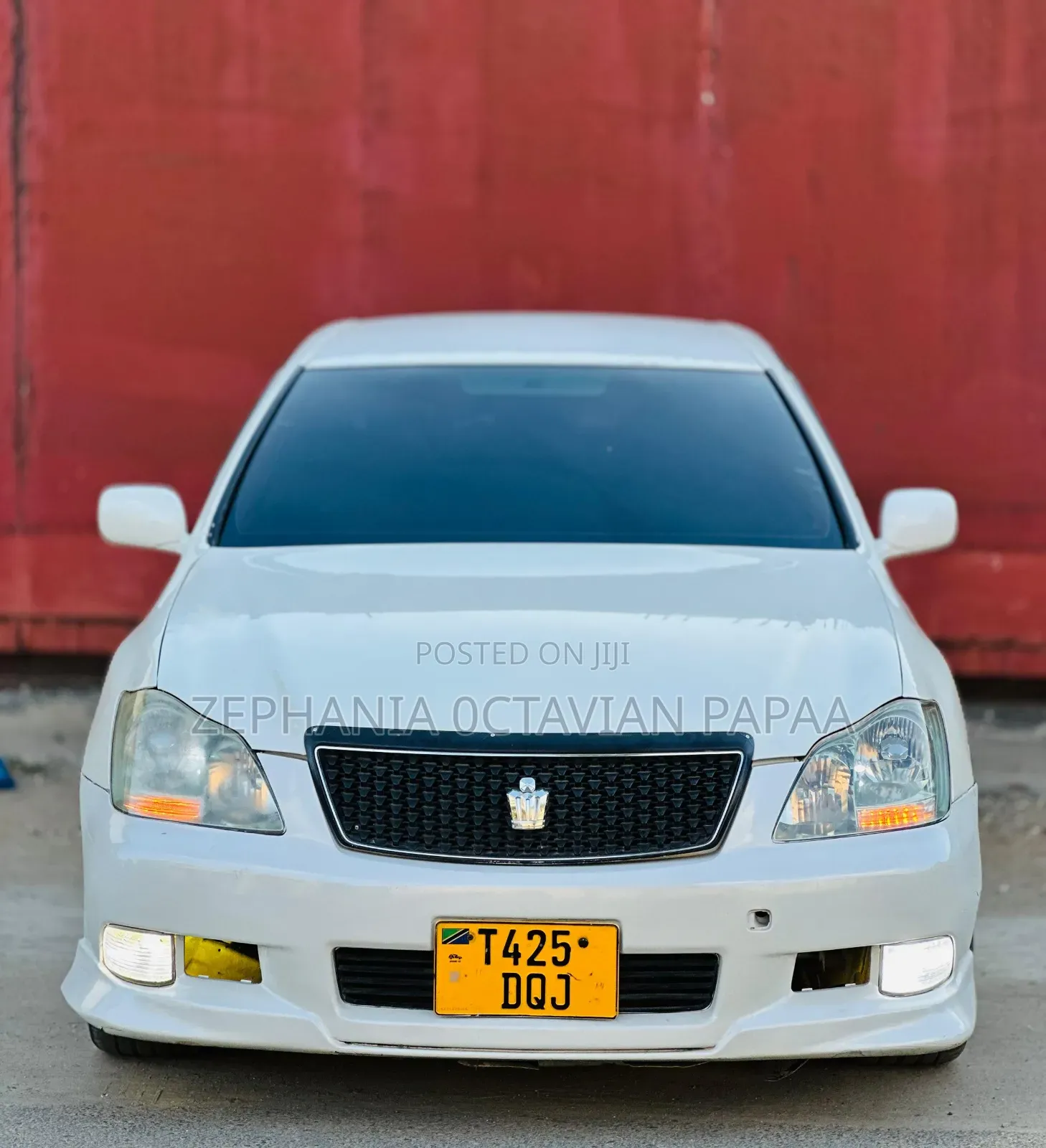 Toyota Crown 2006 White
