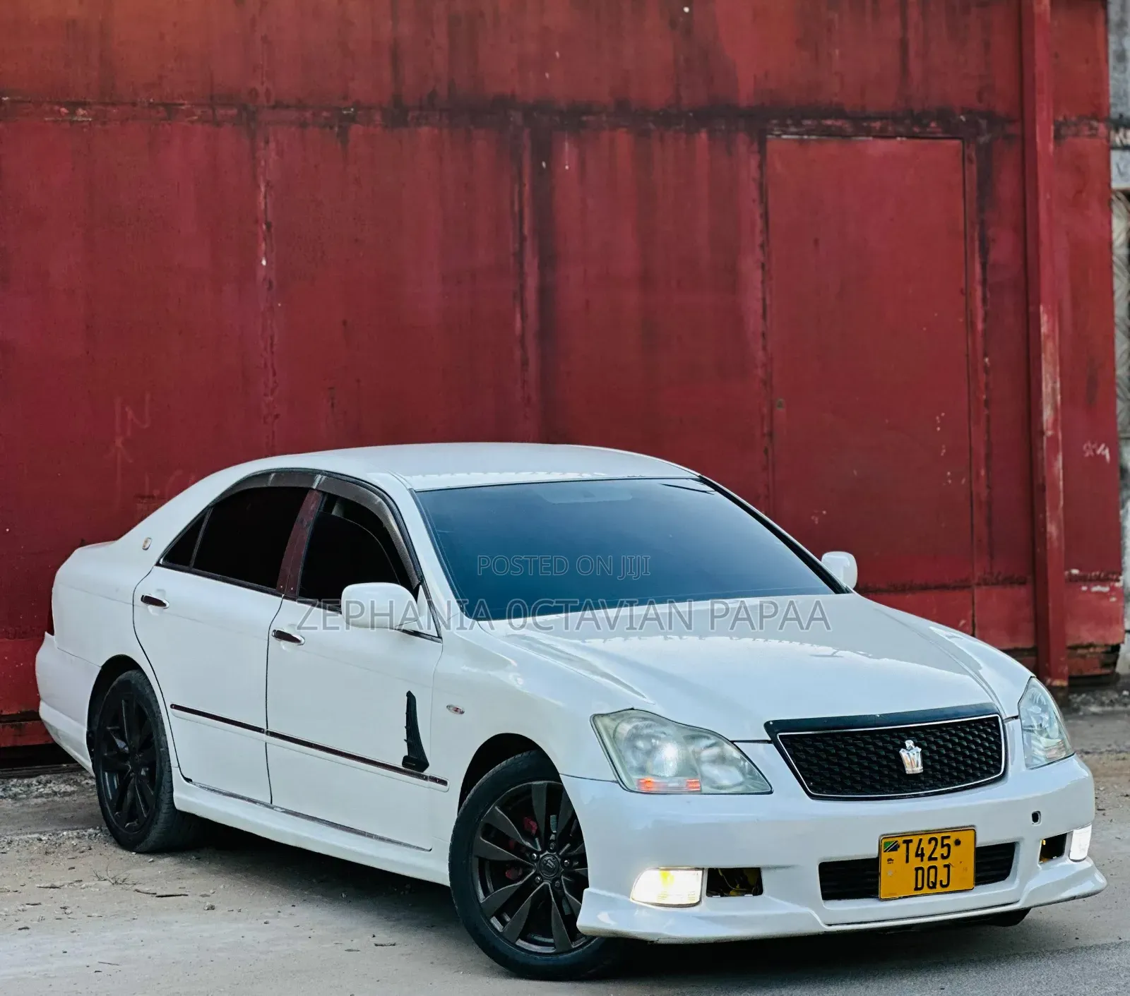 Toyota Crown 2006 White