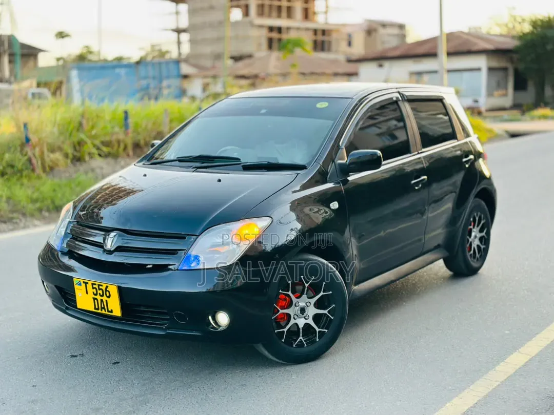 Toyota IST 2005 Black