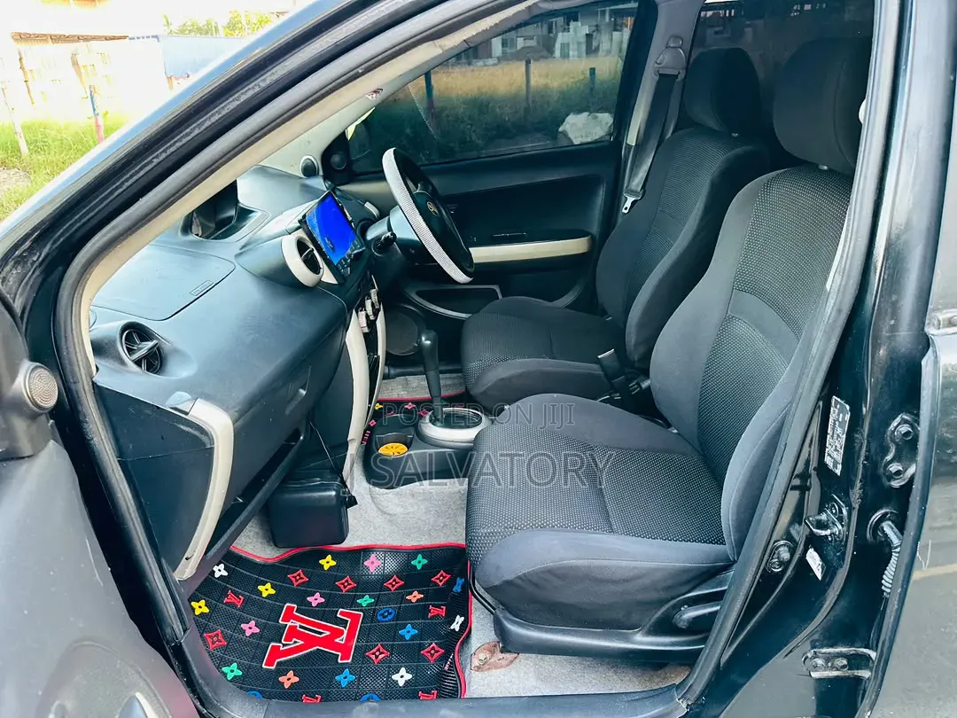 Toyota IST 2005 Black