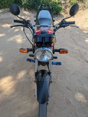 Honda CB 2025 Red