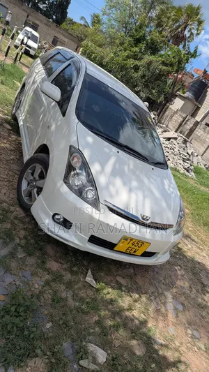 Toyota Wish 2012 White