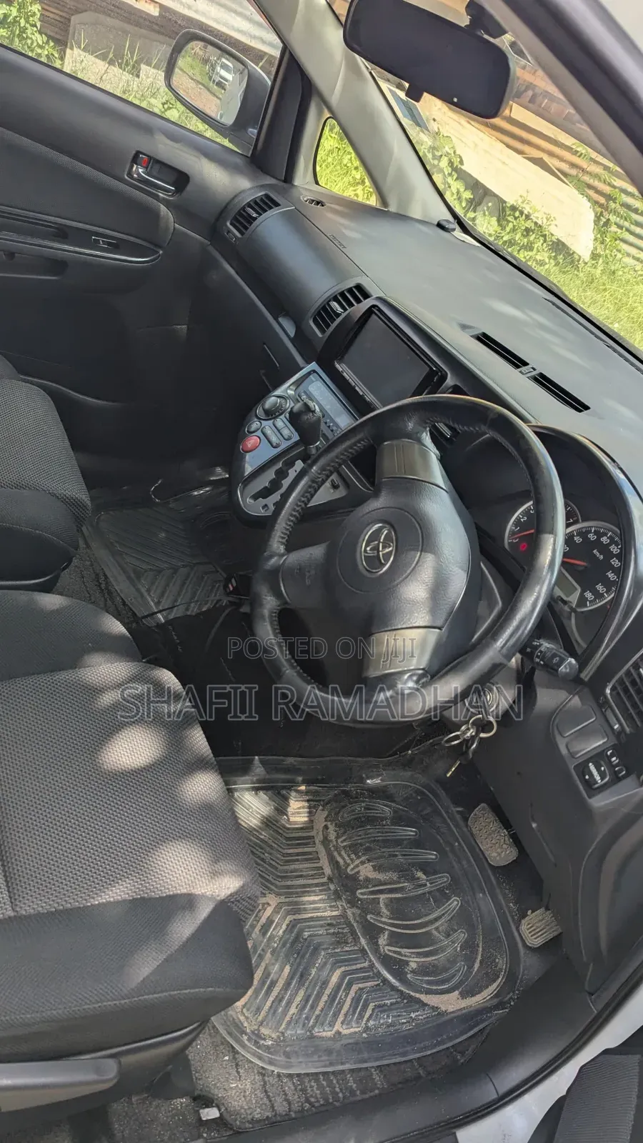 Toyota Wish 2012 White