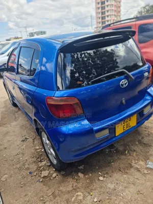 Toyota Vitz 1.5 FWD 5dr 2003 Blue