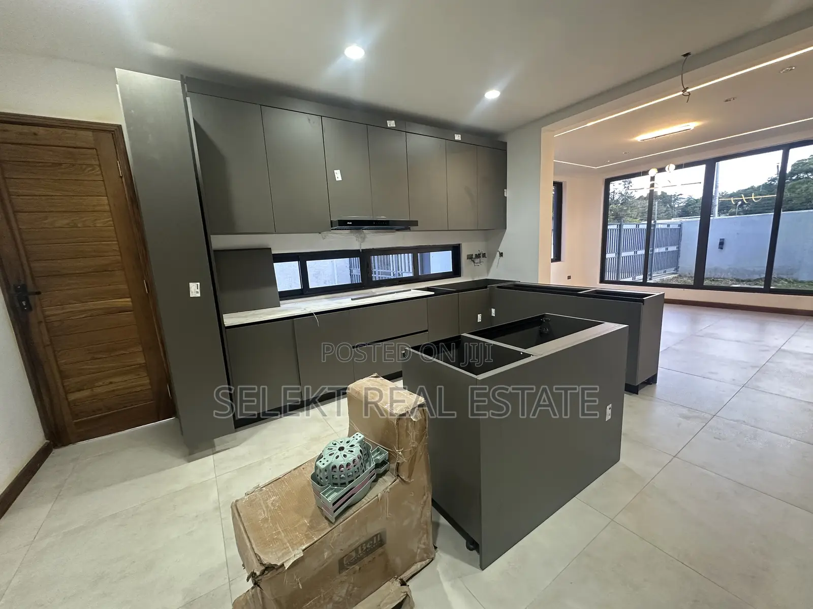 4bdrm Villa in Masaki for rent