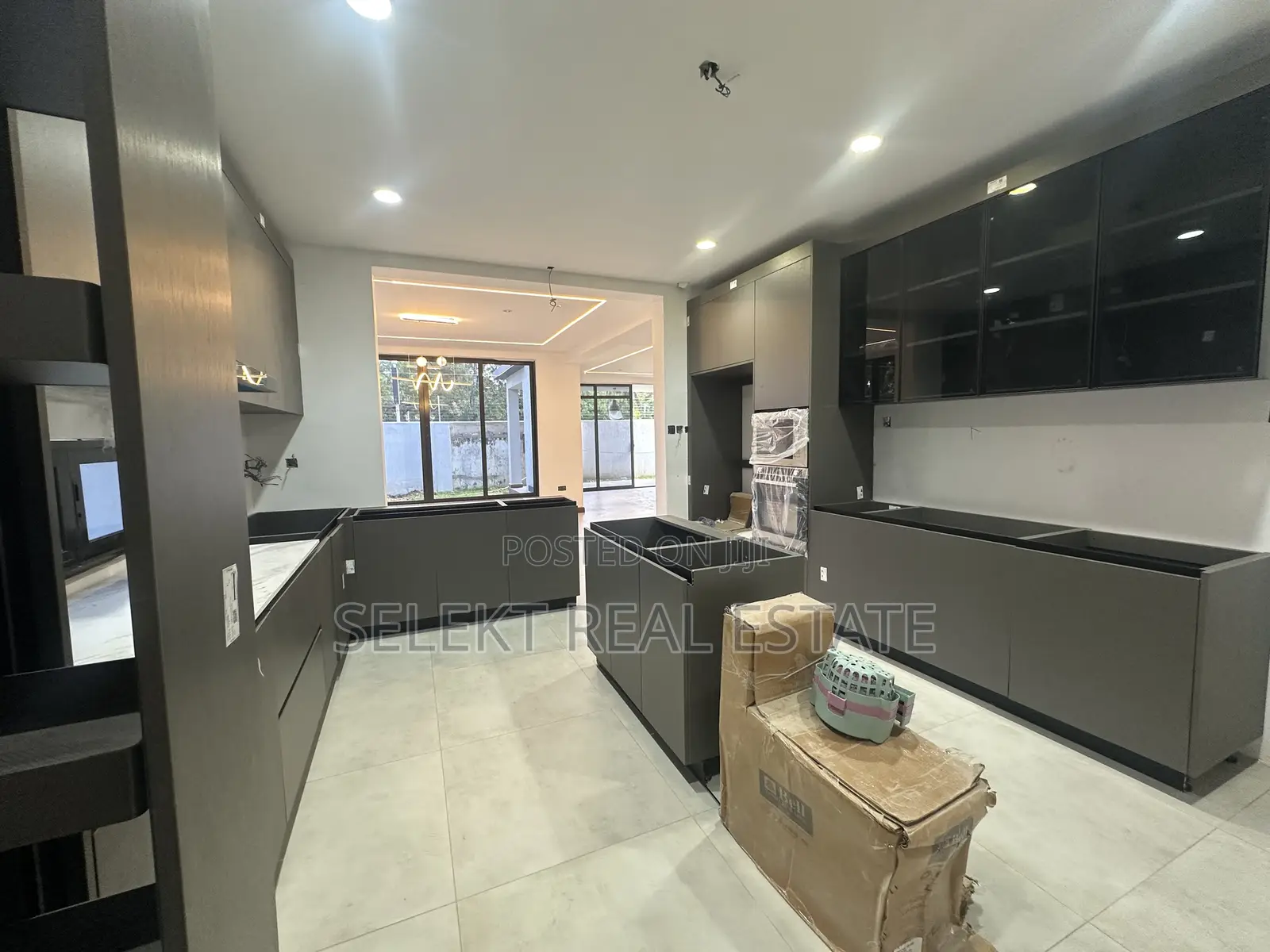 4bdrm Villa in Masaki for rent