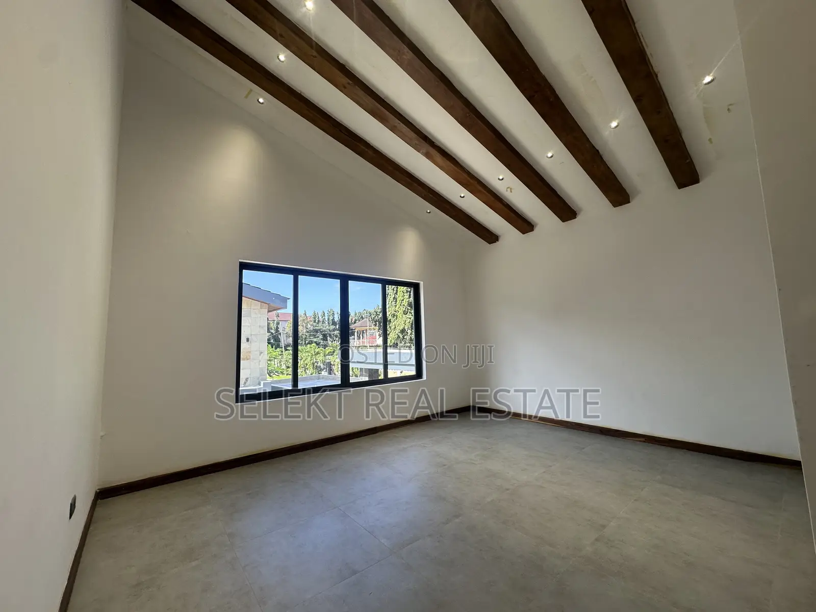 4bdrm Villa in Masaki for rent